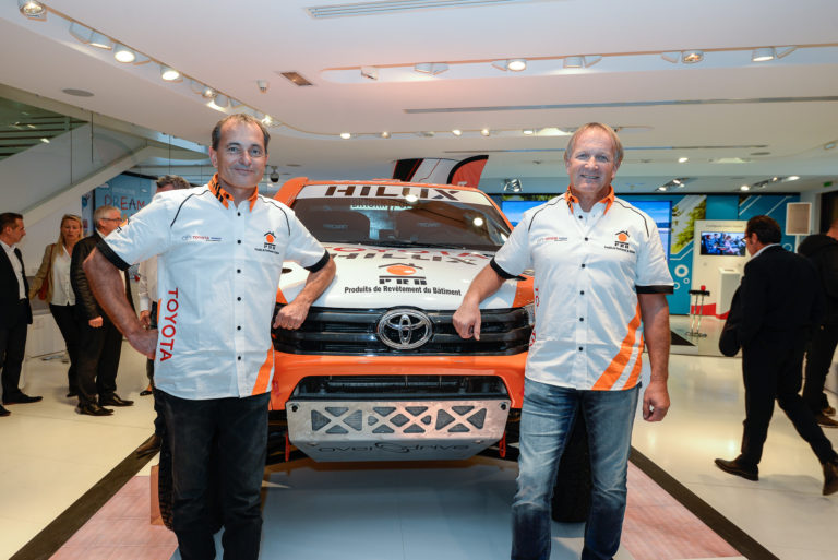 photo Presentation presse du Toyota Hilux Dakar 2016 de Ronan Chabot et Gilles Pillot